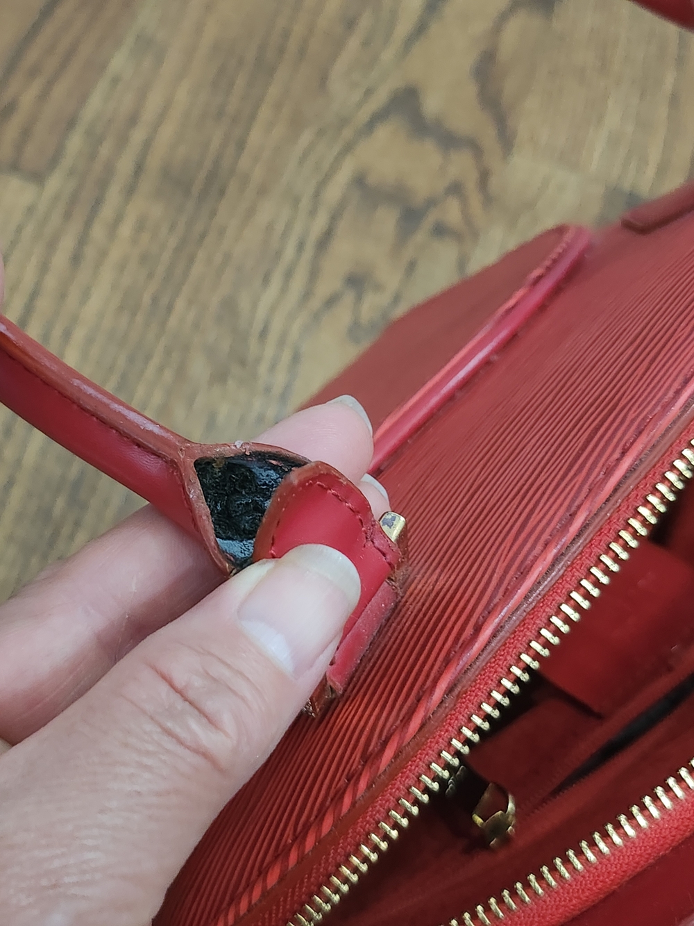 Louis Vuitton Red Epi Leather Alma PM Handbag - Picture 11 of 11